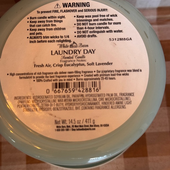 NEW B&BW White Barn Laundry day 3 wick candle 👕 - Picture 3 of 3
